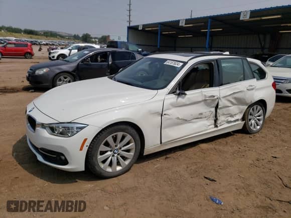 2018 BMW 3 Series 328d xDrive с VIN WBA8J1C53JA018885, выставлен на аукционе Copart как лот 64187624 с пробегом 84 392 миль миль и Списание • Salvage title. История ставок и продаж доступна на DreamBid. Изображение 1.