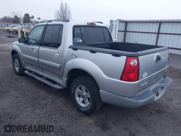 ✅ 2002 Ford Explorer Sport Trac Value • VIN: 1FMZU77E82UD54135 • Lot: 43775491. Listed on IAAI with 214,691 mi. Free auction sales archive from the USA and detailed vehicle history report at DreamBid. Image 3.