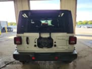 ✅ 2018 Jeep Wrangler Unlimited Sahara • VIN: 1C4HJXEG6JW216240 • Лот: 81991285. Опубликован ранее на Copart с пробегом 87 608 миль. Бесплатный доступ к архиву аукционных продаж из США и подробный отчёт об истории автомобиля на DreamBid. Изображение 6.