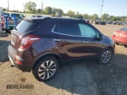 ✅ 2018 Buick Encore Essence • VIN: KL4CJCSB1JB570776 • Лот: 71449275. Опубликован ранее на Copart с пробегом 80 697 миль. Бесплатный доступ к архиву аукционных продаж из США и подробный отчёт об истории автомобиля на DreamBid. Изображение 3.