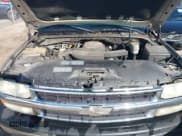 ✅ 2004 Chevrolet Suburban LT • VIN: 1GNEC16T84R125633 • Lot: 42564242. Listed on IAAI with 328,946 mi. Free auction sales archive from the USA and detailed vehicle history report at DreamBid. Image 10.