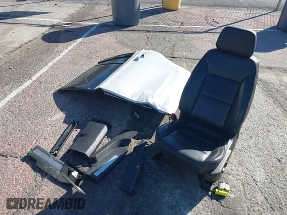 ✅ 2021 Chevrolet Tahoe High Country • VIN: 1GNSCTKL8MR113597 • Лот: 43485876. Опубликован ранее на IAAI с пробегом 108 688 миль. Бесплатный доступ к архиву аукционных продаж из США и подробный отчёт об истории автомобиля на DreamBid. Изображение 18.