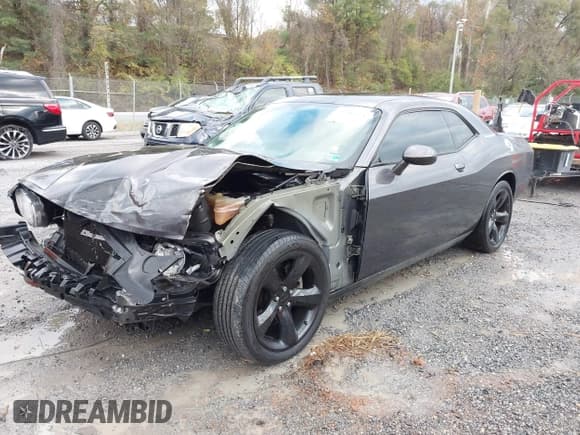 ✅ 2013 Dodge Challenger R/T Plus • VIN: 2C3CDYBT6DH679222 • Лот: 43590458. Опубликован ранее на IAAI с пробегом 113 117 миль. Бесплатный доступ к архиву аукционных продаж из США и подробный отчёт об истории автомобиля на DreamBid. Изображение 19.