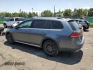 ✅ 2019 Volkswagen Golf S • VIN: 3VWM17AU9KM518565 • Лот: 61775195. Опубликован ранее на Copart с пробегом 62 305 миль. Бесплатный доступ к архиву аукционных продаж из США и подробный отчёт об истории автомобиля на DreamBid. Изображение 2.