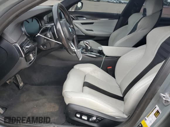 ✅ 2018 BMW M5 • VIN: WBSJF0C53JB283003 • Lot: 80128165. Listed on Copart with 151,331 mi. Free auction sales archive from the USA and detailed vehicle history report at DreamBid. Image 7.