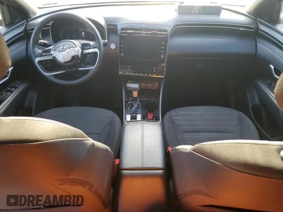 2024 Hyundai Santa Cruz SEL с VIN 5NTJBDAE2RH084646, выставлен на аукционе Copart как лот 83759604 с пробегом 17 014 миль миль и Списание • Salvage title. История ставок и продаж доступна на DreamBid. Изображение 8.