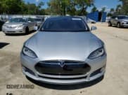 ✅ 2012 Tesla Model S Performance • VIN: 5YJSA1DP4CFS00811 • Lot: 50687065. Wystawiony na Copart z przebiegiem 58 846 mil. Bezpłatny archiwum sprzedaży aukcyjnych z USA i szczegółowy raport historii pojazdu na DreamBid. Zdjęcie 5.