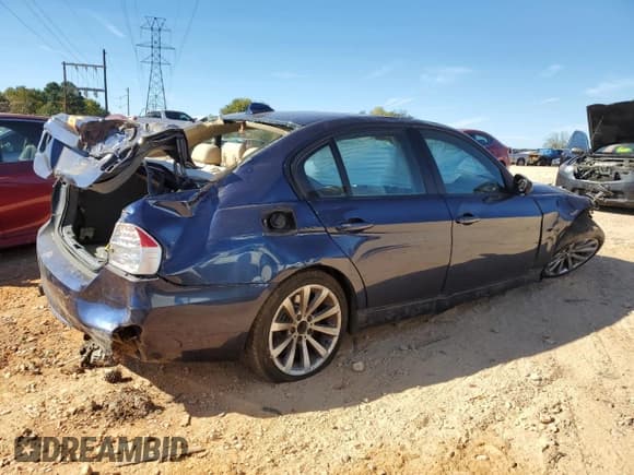 ✅ 2011 BMW 3 Series 328i • VIN: WBAPH5G52BNM77313 • Lot: 82573215. Wystawiony na Copart z przebiegiem Nie podano. Bezpłatny archiwum sprzedaży aukcyjnych z USA i szczegółowy raport historii pojazdu na DreamBid. Zdjęcie 3.