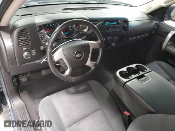 2009 Chevrolet Silverado 1500 LT с VIN 1GCEC24039Z215240, выставлен на аукционе Copart как лот 91388345 с пробегом 105 076 миль миль и Чистый • Clean title. История ставок и продаж доступна на DreamBid. Изображение 8.