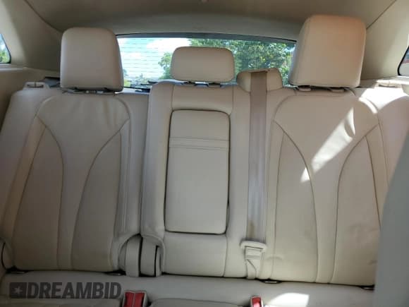 ✅ 2015 Lincoln MKC • VIN: 5LMCJ1A90FUJ41366 • Lot: 86608815. Wystawiony na Copart z przebiegiem 92 119 mil. Bezpłatny archiwum sprzedaży aukcyjnych z USA i szczegółowy raport historii pojazdu na DreamBid. Zdjęcie 10.