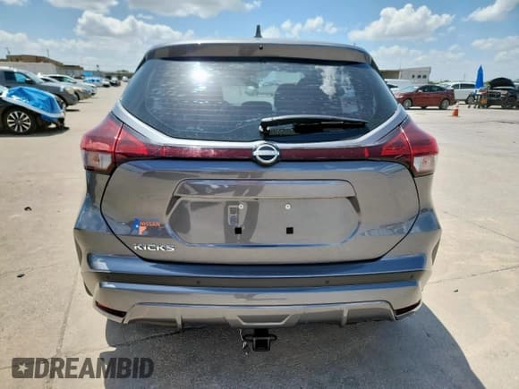 ✅ 2022 Nissan Kicks S • VIN: 3N1CP5BV8NL478145 • Lot: 61074325. Wystawiony na Copart z przebiegiem 52 697 mil. Bezpłatny archiwum sprzedaży aukcyjnych z USA i szczegółowy raport historii pojazdu na DreamBid. Zdjęcie 6.