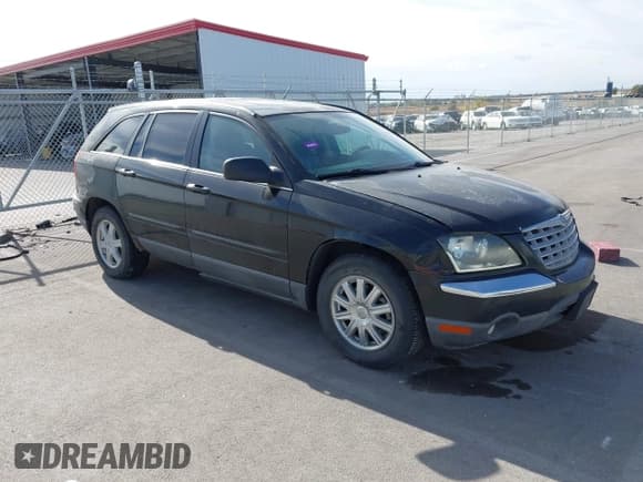 ✅ 2006 Chrysler Pacifica Touring • VIN: 2A8GF68486R609948 • Lot: 43592653. Wystawiony na IAAI z przebiegiem 169 979 mil. Bezpłatny archiwum sprzedaży aukcyjnych z USA i szczegółowy raport historii pojazdu na DreamBid. Zdjęcie 1.