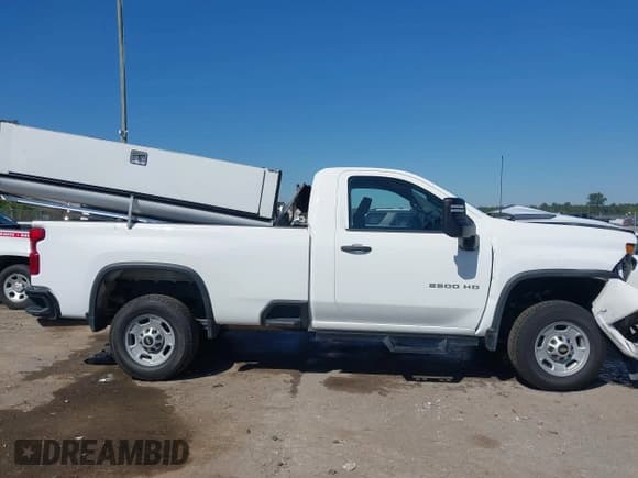 ✅ 2021 Chevrolet Silverado 2500HD Work Truck • VIN: 1GC0WLE74MF110381 • Lot: 43450433. Listed on IAAI with 172,393 mi. Free auction sales archive from the USA and detailed vehicle history report at DreamBid. Image 13.