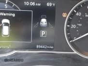 ✅ 2018 Nissan Kicks SR • VIN: 3N1CP5CU9JL509449 • Lot: 42920081. Wystawiony na IAAI z przebiegiem 89 442 mil. Bezpłatny archiwum sprzedaży aukcyjnych z USA i szczegółowy raport historii pojazdu na DreamBid. Zdjęcie 16.