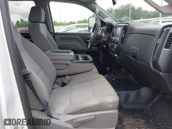 ✅ 2017 Chevrolet Silverado 2500HD Work Truck • VIN: 1GC1KUEY6HF243910 • Лот: 42656957. Опубликован ранее на IAAI с пробегом 60 698 миль. Бесплатный доступ к архиву аукционных продаж из США и подробный отчёт об истории автомобиля на DreamBid. Изображение 5.