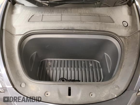 ✅ 2023 Tesla Model Y Long Range • VIN: 7SAYGDEE3PA057413 • Lot: 42413825. Wystawiony na Copart z przebiegiem 29 219 mil. Bezpłatny archiwum sprzedaży aukcyjnych z USA i szczegółowy raport historii pojazdu na DreamBid. Zdjęcie 11.