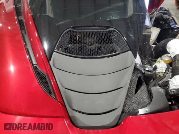 ✅ 2019 McLaren 720S • VIN: SBM14DCA8KW002946 • Lot: 85493655. Wystawiony na Copart z przebiegiem Nie podano. Bezpłatny archiwum sprzedaży aukcyjnych z USA i szczegółowy raport historii pojazdu na DreamBid. Zdjęcie 11.