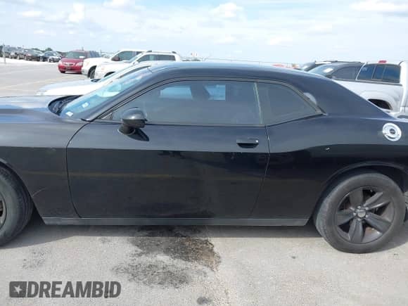 2016 Dodge Challenger SXT Plus с VIN 2C3CDZAG2GH263568, выставлен на аукционе IAAI как лот 43525111 с пробегом 230 564 миль миль и . История ставок и продаж доступна на DreamBid. Изображение 14.