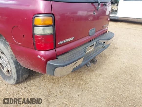 ✅ 2004 Chevrolet Tahoe LS • VIN: 1GNEC13V54R312043 • Lot: 42036854. Listed on IAAI with 327,739 mi. Free auction sales archive from the USA and detailed vehicle history report at DreamBid. Image 15.