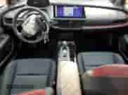 2024 Toyota Prius SE с VIN JTDACACU3R3036289, выставлен на аукционе Copart как лот 67377685 с пробегом 3 667 миль миль и На запчасти • Non repairable. История ставок и продаж доступна на DreamBid. Изображение 8.