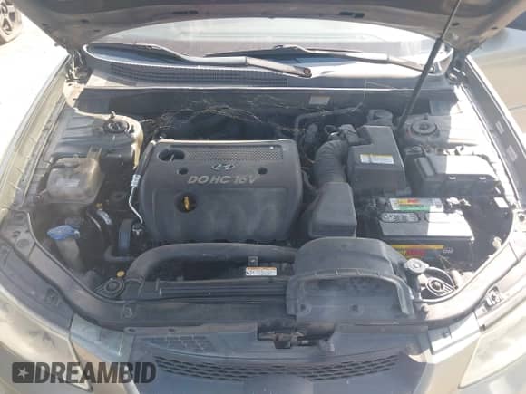 2008 Hyundai Sonata GLS z VIN 5NPET46C18H400735, wystawiony jako IAAI lot #43357536 z przebiegiem 195 571 mil mil oraz . Historia ofert i sprzedaży dostępna na DreamBid. Obrazek 10.