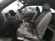 ✅ 2016 Volkswagen Beetle Classic • VIN: 3VWF17AT6GM611728 • Lot: 70389565. Listed on Copart with 35,022 mi. Free auction sales archive from the USA and detailed vehicle history report at DreamBid. Image 7.