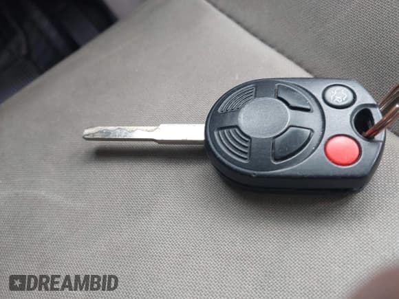 ✅ 2015 Ford Focus SE • VIN: 1FADP3F26FL353976 • Лот: 43706871. Опубликован ранее на IAAI с пробегом 137 999 миль. Бесплатный доступ к архиву аукционных продаж из США и подробный отчёт об истории автомобиля на DreamBid. Изображение 11.