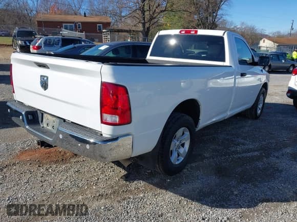 ✅ 2019 Ram 1500 Tradesman • VIN: 3C6JR7DT7KG585821 • Lot: 43766710. Listed on IAAI with 173,600 mi. Free auction sales archive from the USA and detailed vehicle history report at DreamBid. Image 4.