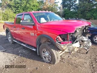 ✅ 2018 Ram 2500 Tradesman • VIN: 3C6UR5CL4JG156086 • Lot: 42558502. Wystawiony na IAAI z przebiegiem 72 832 mil. Bezpłatny archiwum sprzedaży aukcyjnych z USA i szczegółowy raport historii pojazdu na DreamBid. Zdjęcie 1.