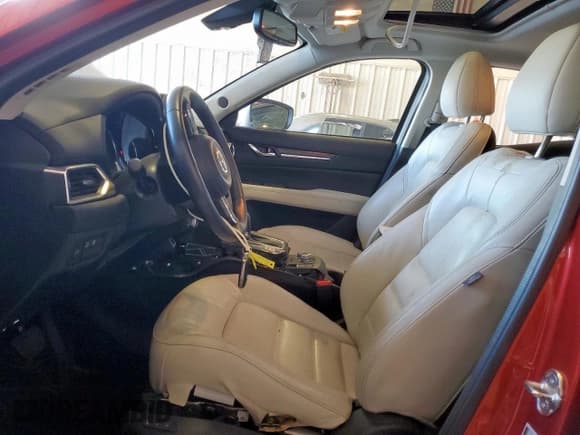 ✅ 2020 Mazda CX-5 Grand Touring • VIN: JM3KFADM7L0753644 • Lot: 84632095. Wystawiony na Copart z przebiegiem 16 196 mil. Bezpłatny archiwum sprzedaży aukcyjnych z USA i szczegółowy raport historii pojazdu na DreamBid. Zdjęcie 7.