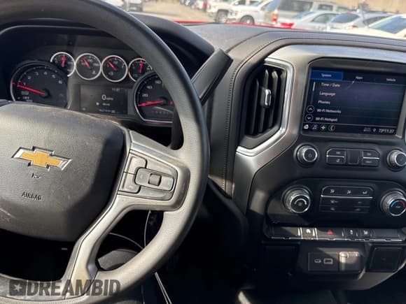 ✅ 2020 Chevrolet Silverado 1500 LT • VIN: 1GCRYDED3LZ231364 • Lot: 80068064. Wystawiony na Copart z przebiegiem 86 214 mil. Bezpłatny archiwum sprzedaży aukcyjnych z USA i szczegółowy raport historii pojazdu na DreamBid. Zdjęcie 9.