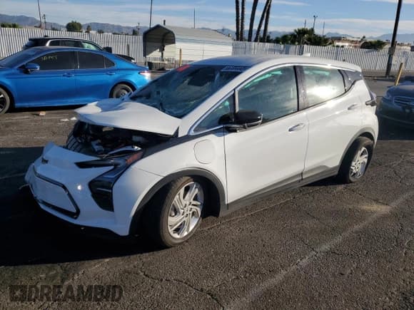 ✅ 2023 Chevrolet Bolt EV 1LT • VIN: 1G1FW6S08P4198055 • Lot: 77612234. Wystawiony na Copart z przebiegiem 23 053 mil. Bezpłatny archiwum sprzedaży aukcyjnych z USA i szczegółowy raport historii pojazdu na DreamBid. Zdjęcie 1.