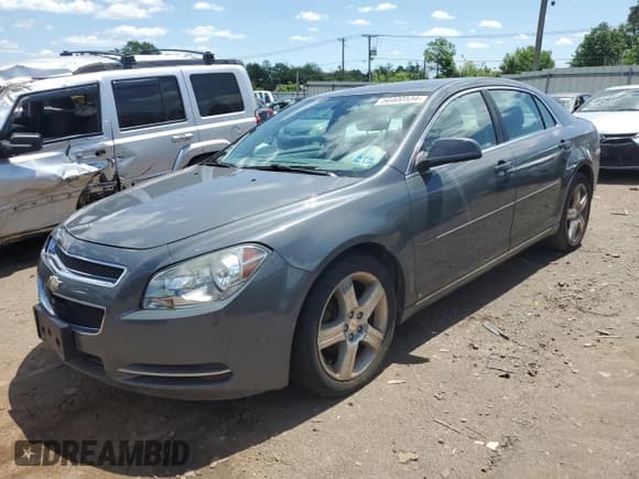 ✅ 2009 Chevrolet Malibu 1LT • VIN: 1G1ZH57BX9F252684 • Lot: 56400534. Listed on Copart with 105,085 mi. Free auction sales archive from the USA and detailed vehicle history report at DreamBid. Image 1.