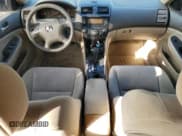 ✅ 2004 Honda Accord LX • VIN: 1HGCM56374A006153 • Lot: 82634135. Wystawiony na Copart z przebiegiem 184 360 mil. Bezpłatny archiwum sprzedaży aukcyjnych z USA i szczegółowy raport historii pojazdu na DreamBid. Zdjęcie 8.