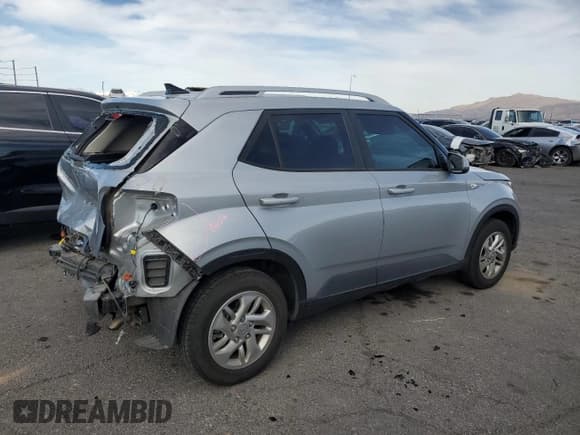 ✅ 2020 Hyundai Venue SEL • VIN: KMHRC8A32LU038179 • Lot: 50066115. Listed on Copart with 47,812 mi. Free auction sales archive from the USA and detailed vehicle history report at DreamBid. Image 3.