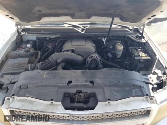 ✅ 2007 Chevrolet Suburban LT • VIN: 1GNFK16347J180235 • Lot: 68834864. Wystawiony na Copart z przebiegiem Nie podano. Bezpłatny archiwum sprzedaży aukcyjnych z USA i szczegółowy raport historii pojazdu na DreamBid. Zdjęcie 12.