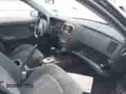 2004 Hyundai Sonata GLS z VIN KMHWF35H24A935458, wystawiony jako IAAI lot #41415003 z przebiegiem Nie podano mil oraz . Historia ofert i sprzedaży dostępna na DreamBid. Obrazek 5.