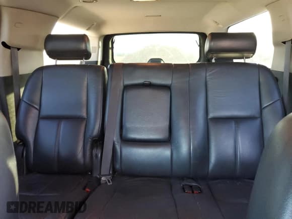 ✅ 2009 Chevrolet Suburban LS • VIN: 1GNFC16J79R296206 • Lot: 73736534. Listed on Copart with 415,731 mi. Free auction sales archive from the USA and detailed vehicle history report at DreamBid. Image 10.