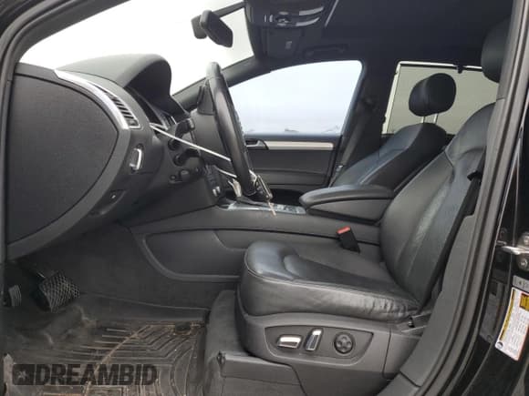 ✅ 2014 Audi Q7 S line Prestige • VIN: WA1DGAFE0ED002735 • Лот: 62140135. Опубликован ранее на Copart с пробегом 130 050 миль. Бесплатный доступ к архиву аукционных продаж из США и подробный отчёт об истории автомобиля на DreamBid. Изображение 7.