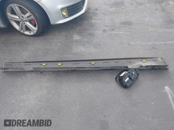 ✅ 2008 BMW 3 Series 328xi • VIN: WBAVC93538K041650 • Lot: 43830257. Listed on IAAI with 142,387 mi. Free auction sales archive from the USA and detailed vehicle history report at DreamBid. Image 12.