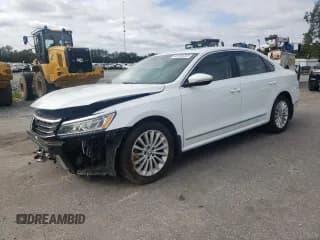 ✅ 2017 Volkswagen Passat SE • VIN: 1VWBT7A36HC013909 • Lot: 82458255. Listed on Copart with 126,475 mi. Free auction sales archive from the USA and detailed vehicle history report at DreamBid. Image 1.