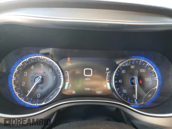 ✅ 2022 Chrysler Pacifica Limited • VIN: 2C4RC1GG6NR126352 • Лот: 81331595. Опубликован ранее на Copart с пробегом 79 341 миль. Бесплатный доступ к архиву аукционных продаж из США и подробный отчёт об истории автомобиля на DreamBid. Изображение 9.