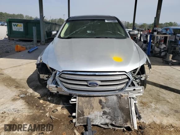 ✅ 2018 Ford Taurus SEL • VIN: 1FAHP2H81JG102426 • Lot: 46935005. Listed on Copart with 118,921 mi. Free auction sales archive from the USA and detailed vehicle history report at DreamBid. Image 5.