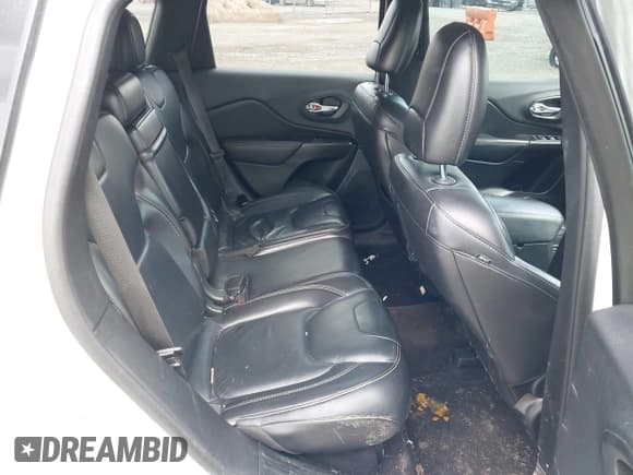 ✅ 2016 Jeep Cherokee Limited • VIN: 1C4PJMDB1GW310020 • Lot: 42097064. Wystawiony na IAAI z przebiegiem 148 053 mil. Bezpłatny archiwum sprzedaży aukcyjnych z USA i szczegółowy raport historii pojazdu na DreamBid. Zdjęcie 8.