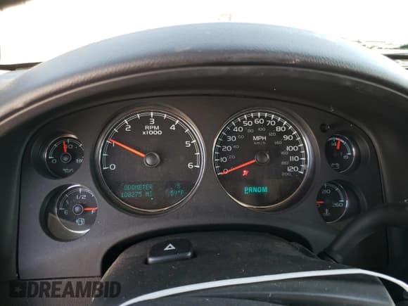 ✅ 2013 Chevrolet Suburban LT • VIN: 1GNSCJE09DR348922 • Lot: 74972334. Wystawiony na Copart z przebiegiem 108 275 mil. Bezpłatny archiwum sprzedaży aukcyjnych z USA i szczegółowy raport historii pojazdu na DreamBid. Zdjęcie 9.