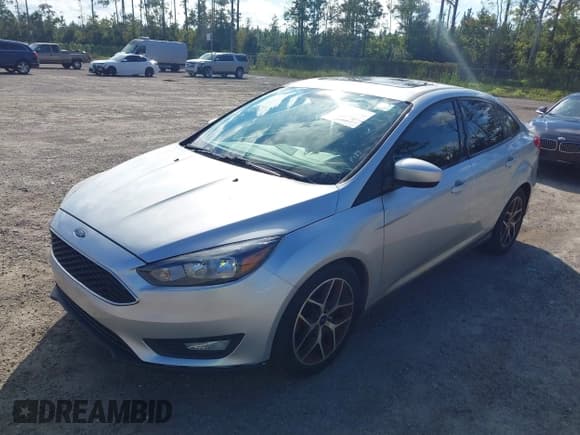 ✅ 2018 Ford Focus SEL • VIN: 1FADP3H27JL275424 • Лот: 43579099. Опубликован ранее на IAAI с пробегом 108 286 миль. Бесплатный доступ к архиву аукционных продаж из США и подробный отчёт об истории автомобиля на DreamBid. Изображение 2.