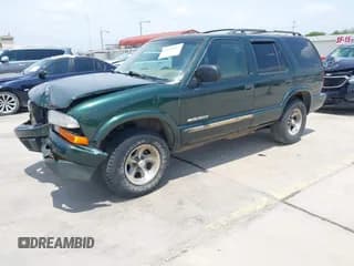 ✅ 2002 Chevrolet Blazer LS • VIN: 1GNCS13W82K110029 • Lot: 42416817. Wystawiony na IAAI z przebiegiem 268 146 mil. Bezpłatny archiwum sprzedaży aukcyjnych z USA i szczegółowy raport historii pojazdu na DreamBid. Zdjęcie 2.