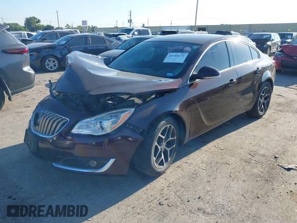 ✅ 2017 Buick Regal Sport Touring • VIN: 2G4GL5EX6H9190912 • Лот: 43144672. Опубликован ранее на IAAI с пробегом 93 403 миль. Бесплатный доступ к архиву аукционных продаж из США и подробный отчёт об истории автомобиля на DreamBid. Изображение 2.