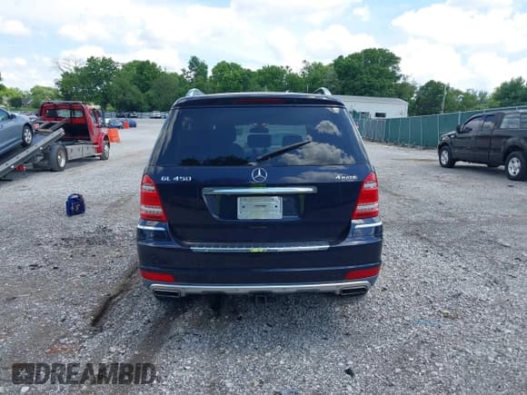 ✅ 2011 Mercedes-Benz GL 450 • VIN: 4JGBF7BE2BA640003 • Lot: 42563961. Listed on IAAI with 167,533 mi. Free auction sales archive from the USA and detailed vehicle history report at DreamBid. Image 16.