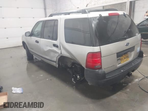 ✅ 2005 Ford Explorer XLS • VIN: 1FMZU72KX5ZA62426 • Лот: 43687469. Опубликован ранее на IAAI с пробегом 199 154 миль. Бесплатный доступ к архиву аукционных продаж из США и подробный отчёт об истории автомобиля на DreamBid. Изображение 3.